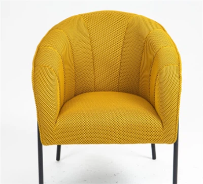 Dzeltenā viesistabas krēsls